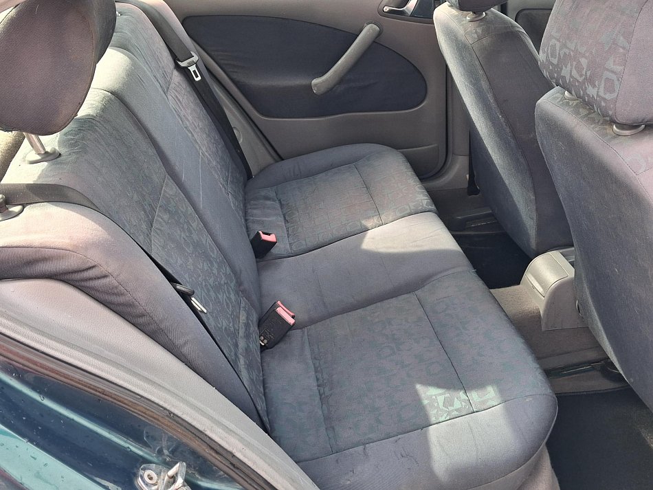 Škoda Octavia 1.6 i 