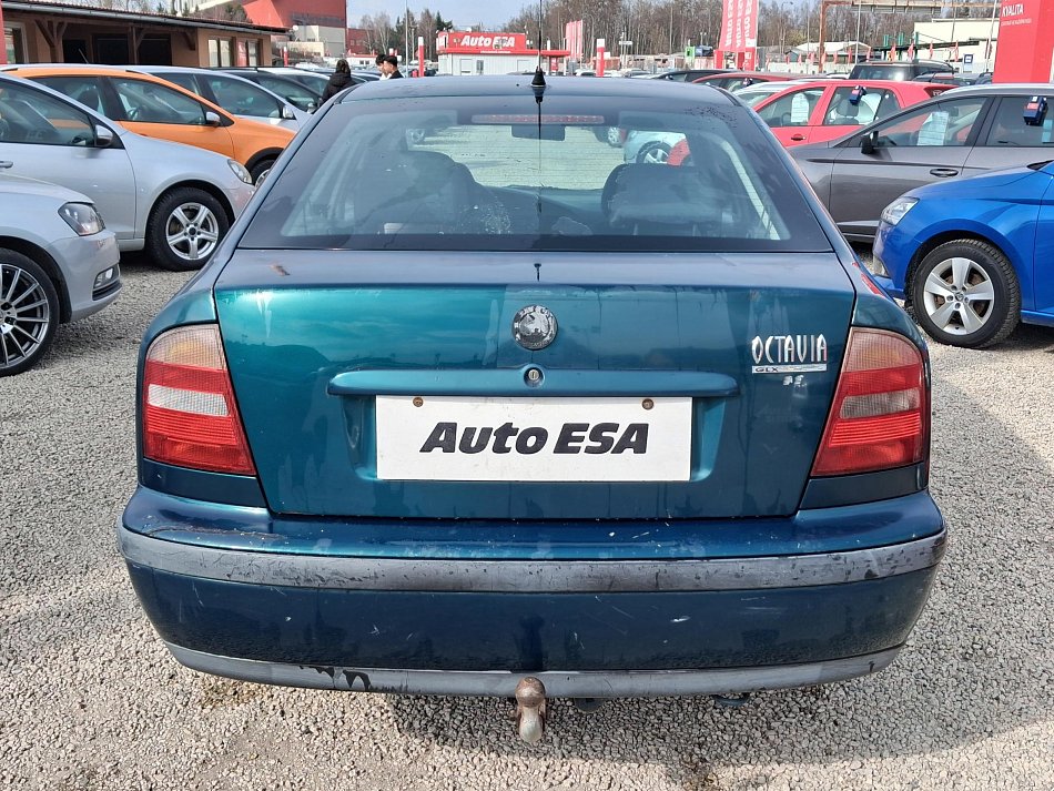 Škoda Octavia 1.6 i 