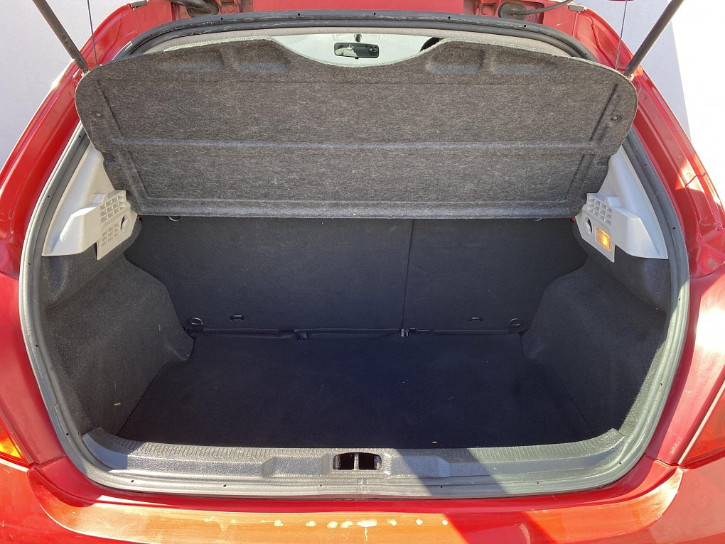Peugeot 207 1.4 16V 