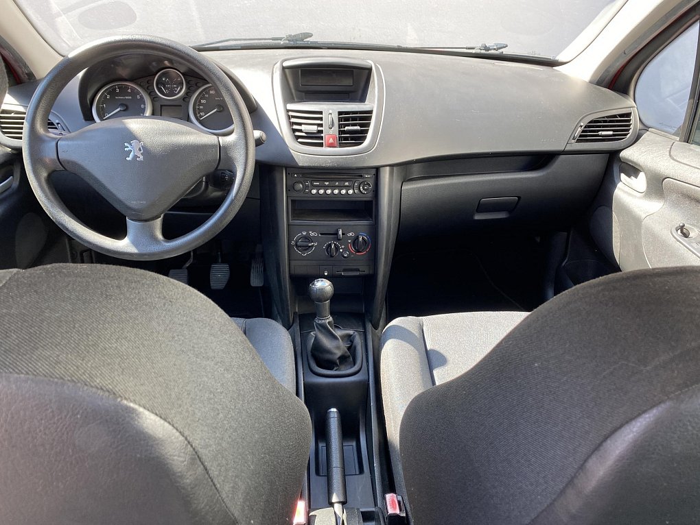 Peugeot 207 1.4 16V 