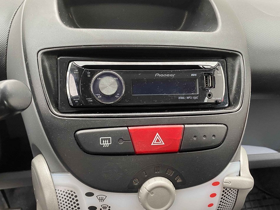 Peugeot 107 1.0i 