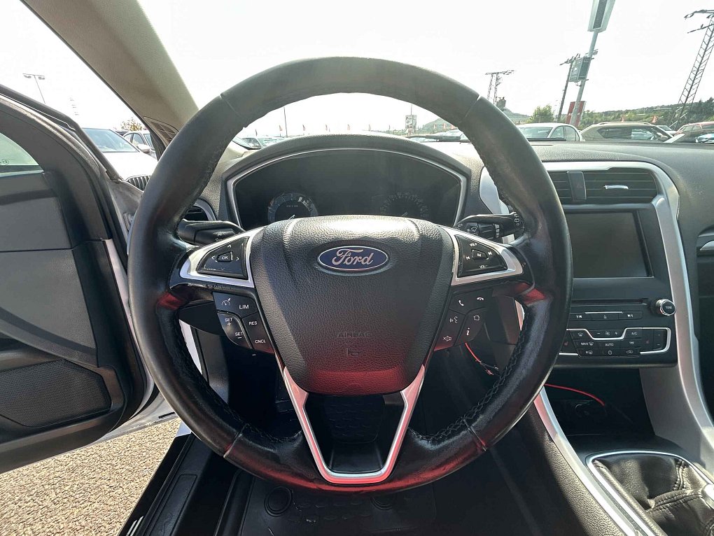 Ford Mondeo 1.5 TDCi 
