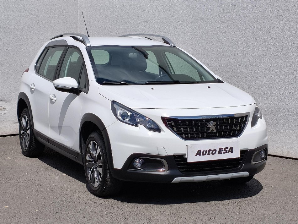 Peugeot 2008 1.2 PT Crossway