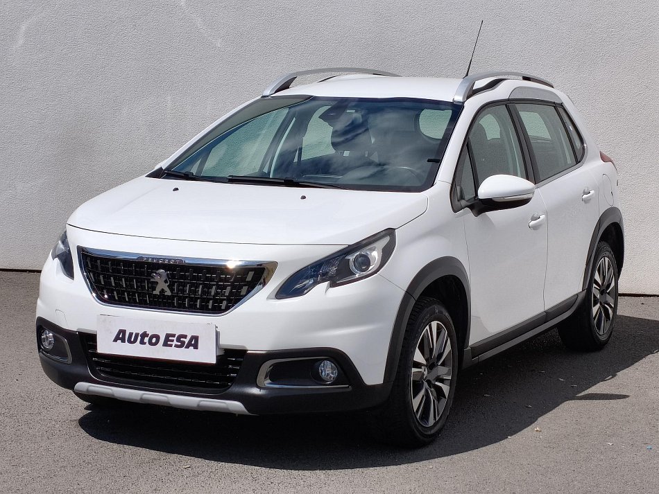 Peugeot 2008 1.2 PT Crossway