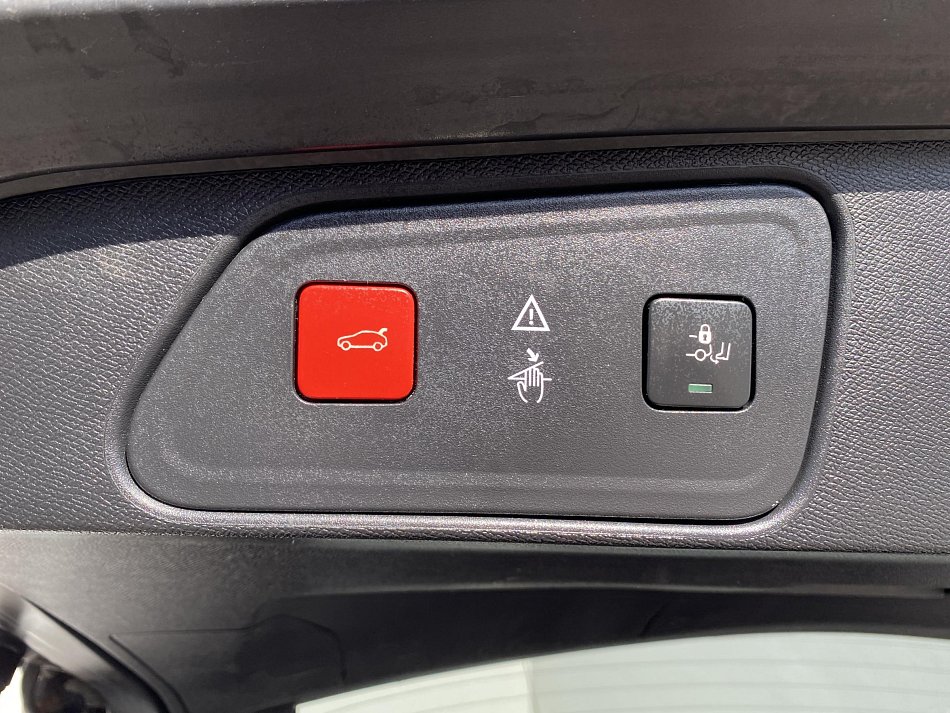 Peugeot 3008 1.2PT Allure