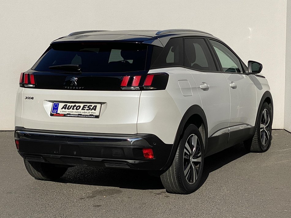 Peugeot 3008 1.2PT Allure