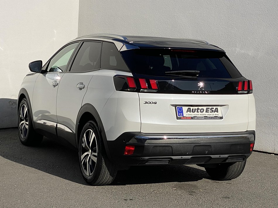 Peugeot 3008 1.2PT Allure