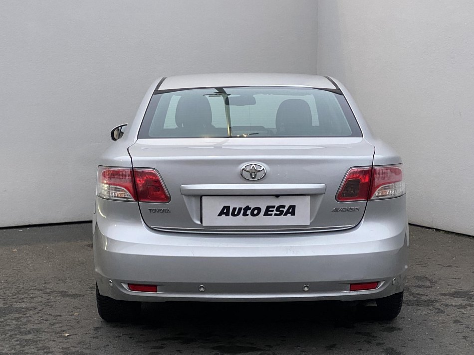 Toyota Avensis 2.0 D4-D Sol
