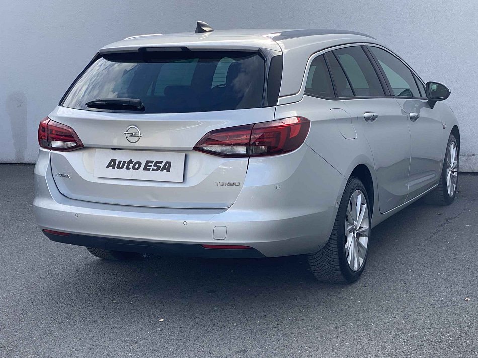 Opel Astra 1.4 T Innovation
