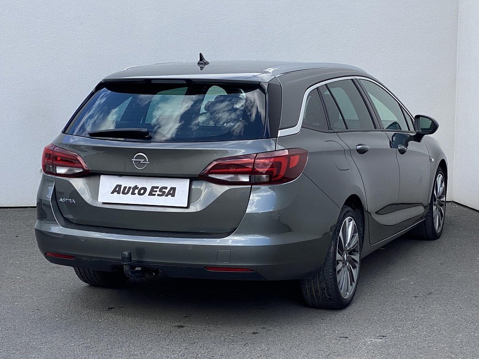 Opel Astra 1.6 CDTi Dynamic