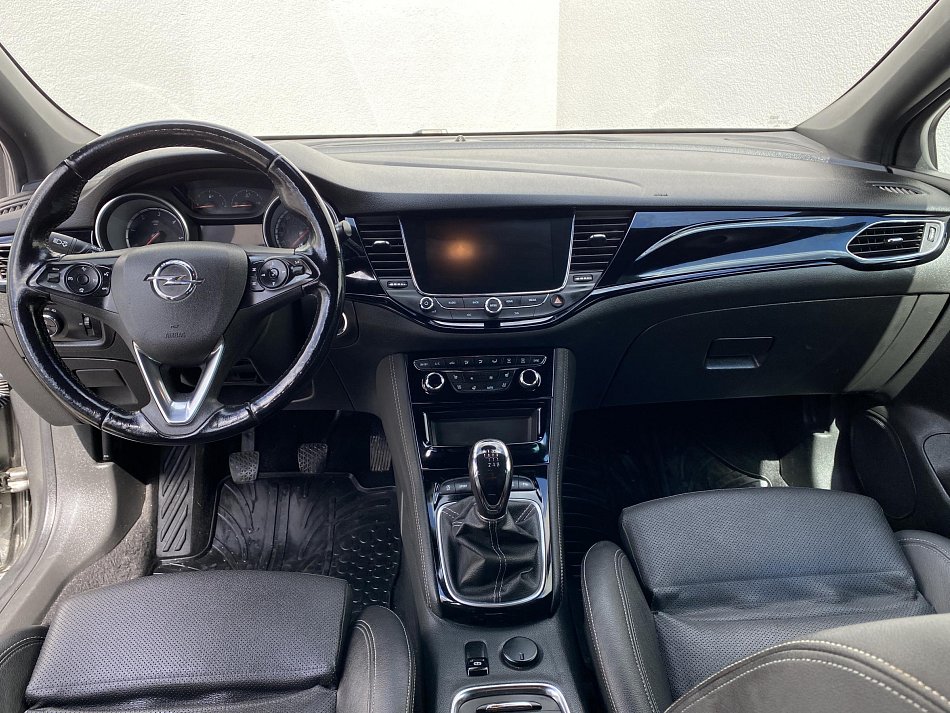 Opel Astra 1.6 CDTi Dynamic
