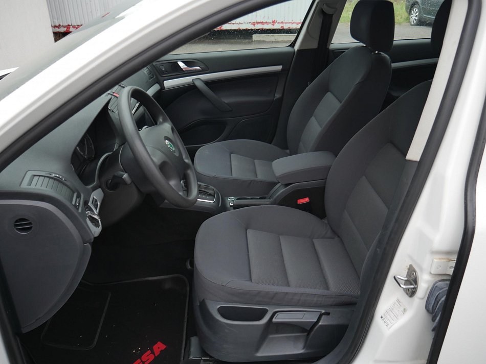Škoda Octavia II 1.6 i Ambiente