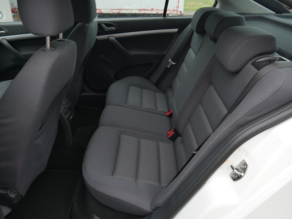 Škoda Octavia II 1.6 i Ambiente