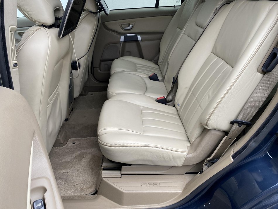 Volvo XC90 2.4 D5 Summum AWD
