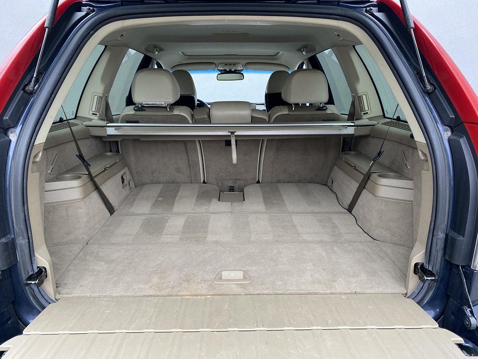 Volvo XC90 2.4 D5 Summum AWD