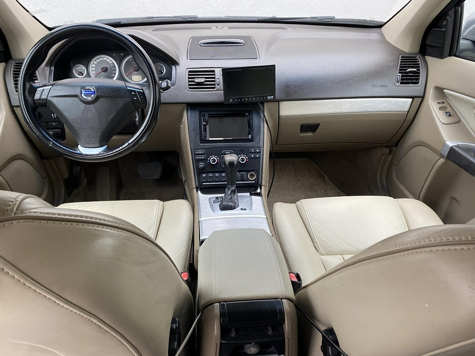Volvo XC90 2.4 D5 Summum AWD