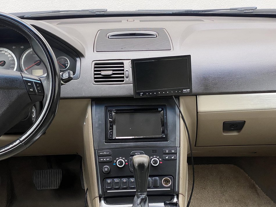 Volvo XC90 2.4 D5 Summum AWD