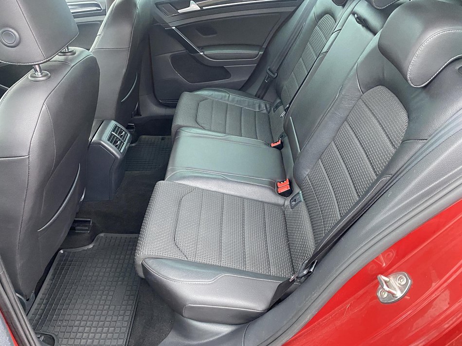 Volkswagen Golf 2.0TDi 