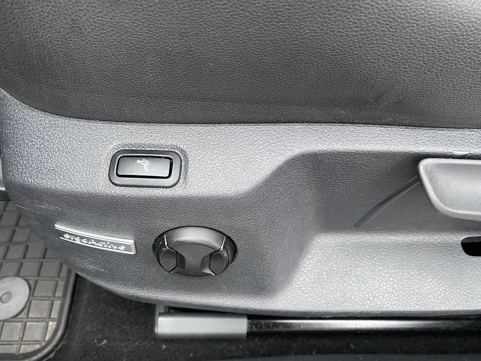 Volkswagen Golf 2.0TDi 