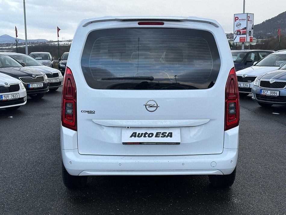 Opel Combo 1.2T 