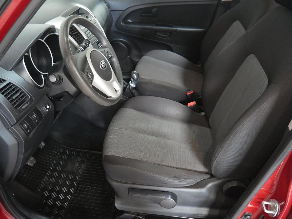 Kia Venga 1.4i 