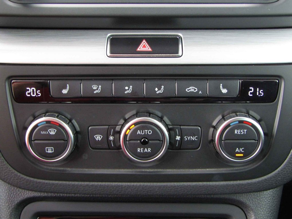 Volkswagen Sharan 2.0TDi 