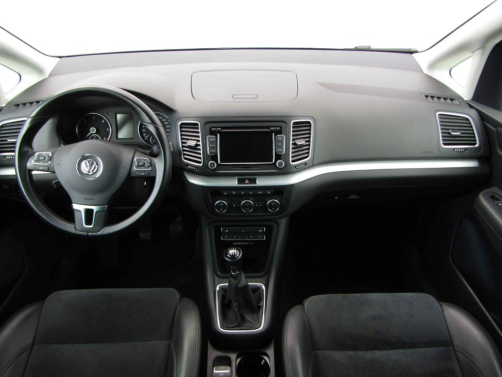 Volkswagen Sharan 2.0TDi 
