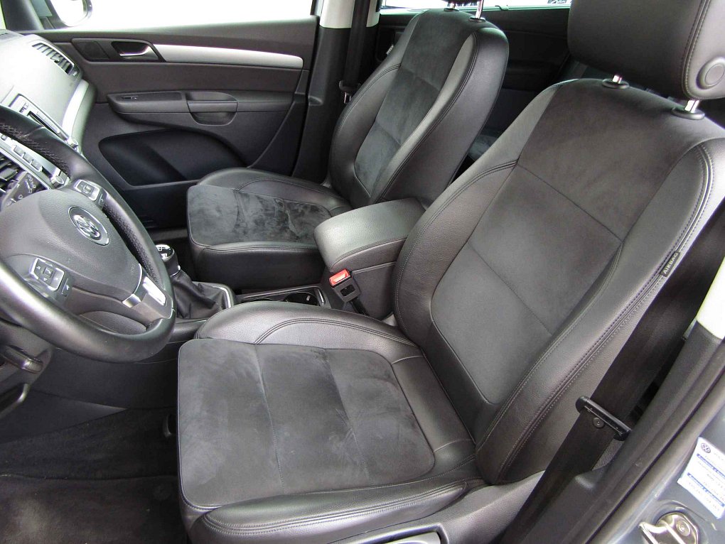 Volkswagen Sharan 2.0TDi 