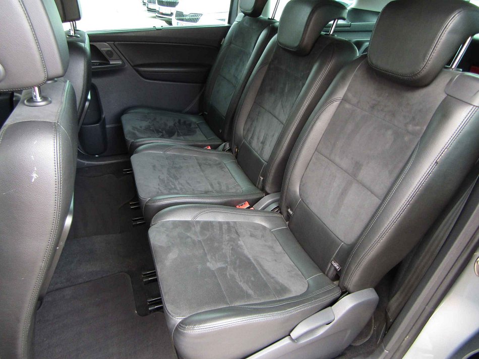 Volkswagen Sharan 2.0TDi 