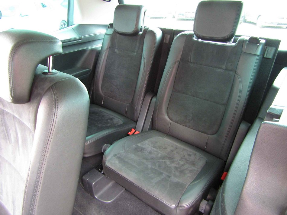 Volkswagen Sharan 2.0TDi 