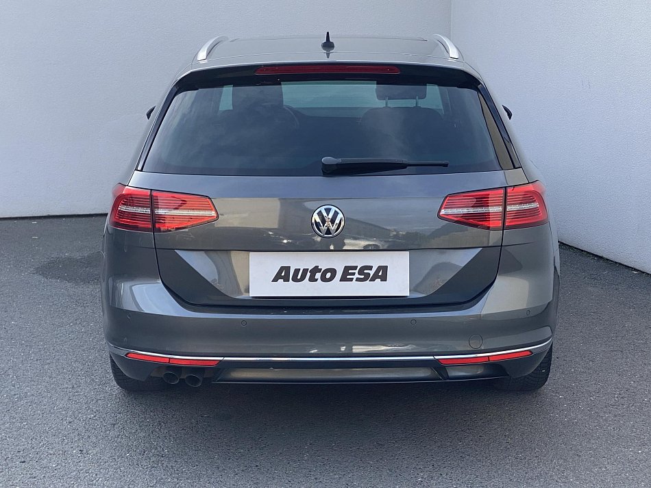 Volkswagen Passat 2.0 TDi Highline