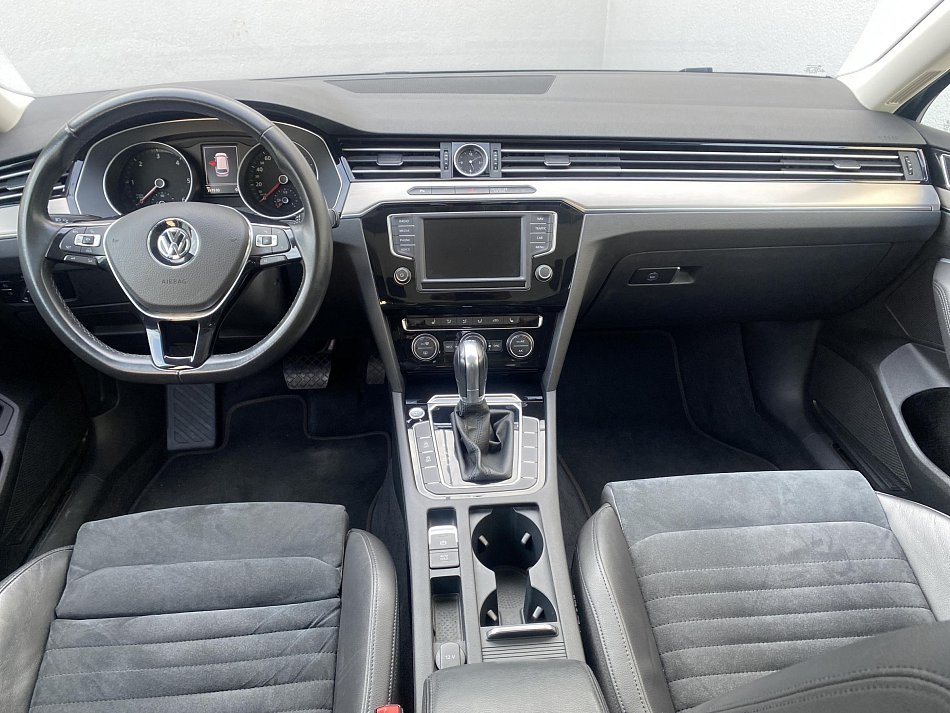 Volkswagen Passat 2.0 TDi Highline