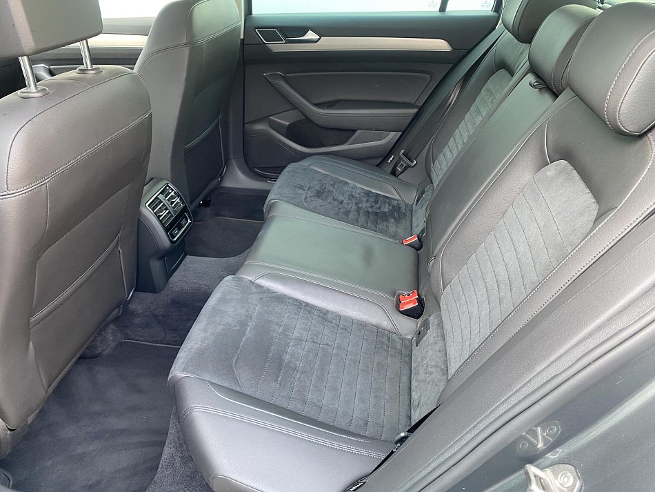 Volkswagen Passat 2.0 TDi Highline
