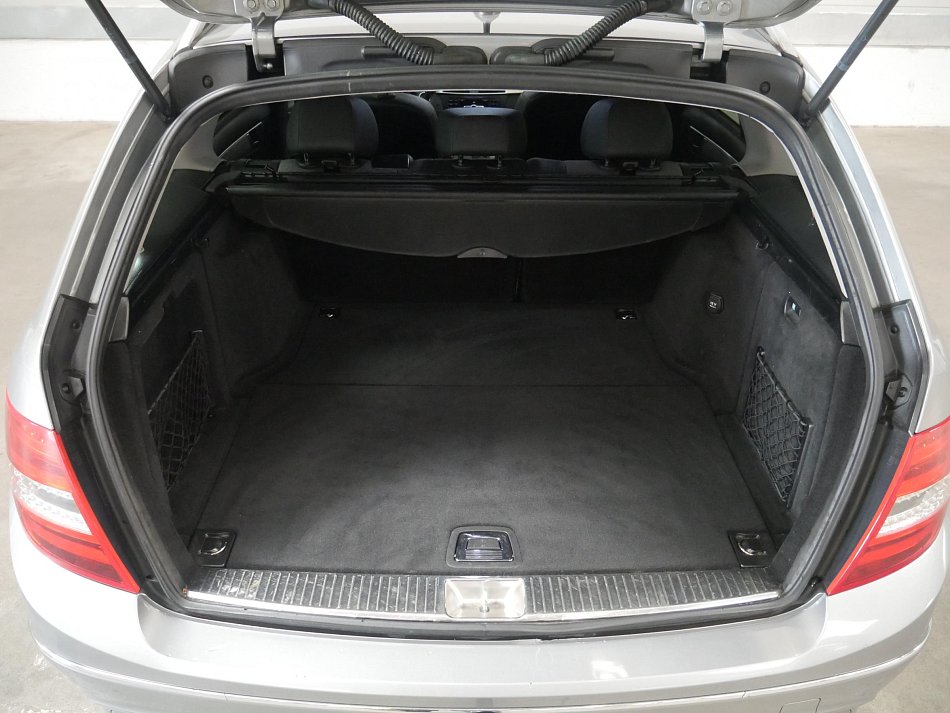 Mercedes-Benz Třída C 2.2 CDi  C200