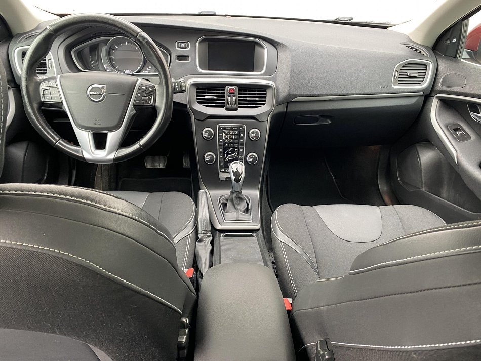 Volvo V40 2.0 D3 