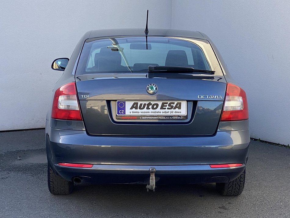 Škoda Octavia II 2.0TDi Ambition