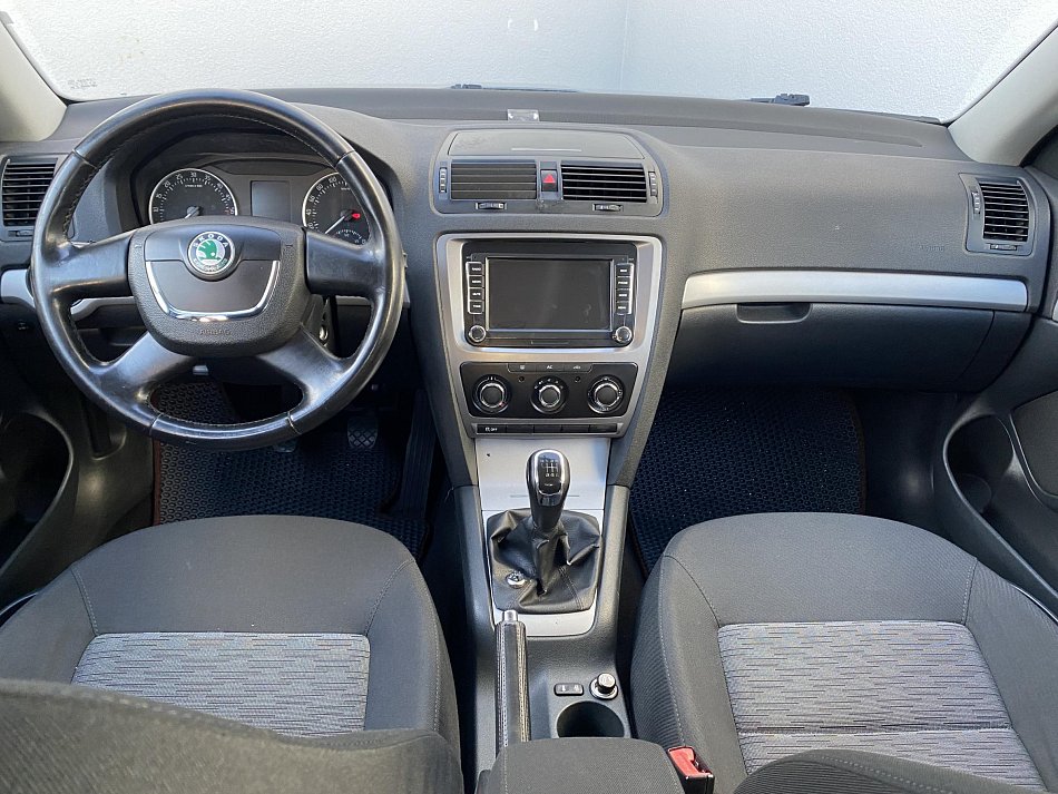 Škoda Octavia II 2.0TDi Ambition