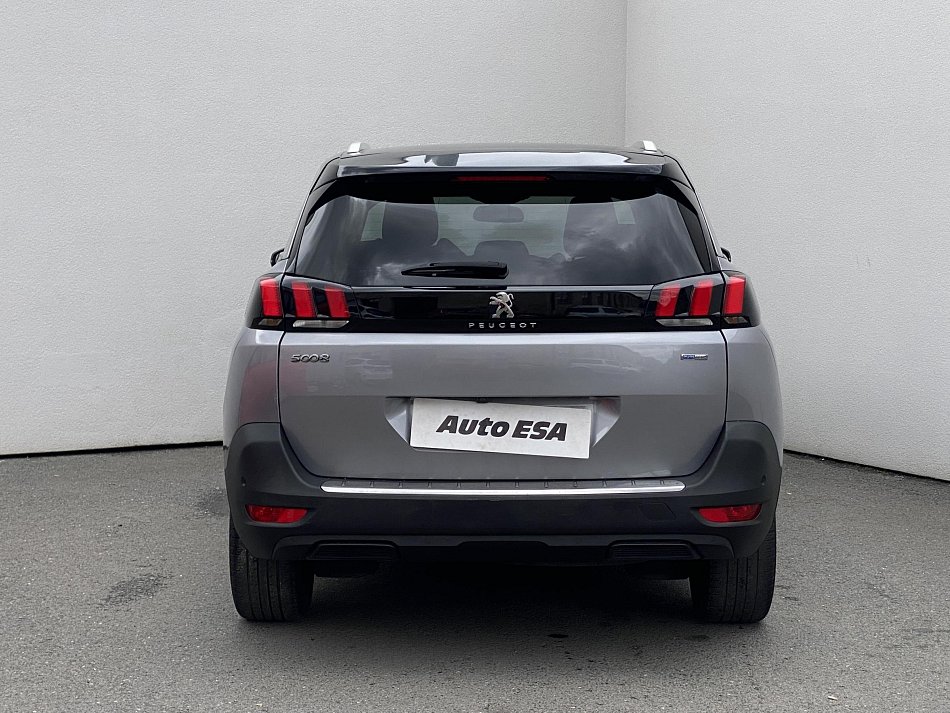 Peugeot 5008 1.2 PT Allure