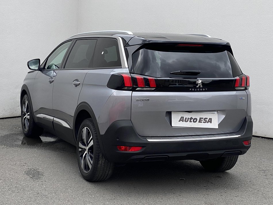 Peugeot 5008 1.2 PT Allure