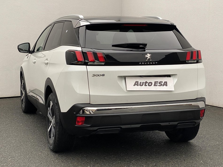 Peugeot 3008 1.2PT Crossway