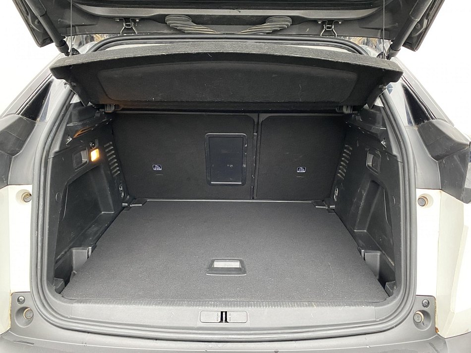 Peugeot 3008 1.2PT Crossway