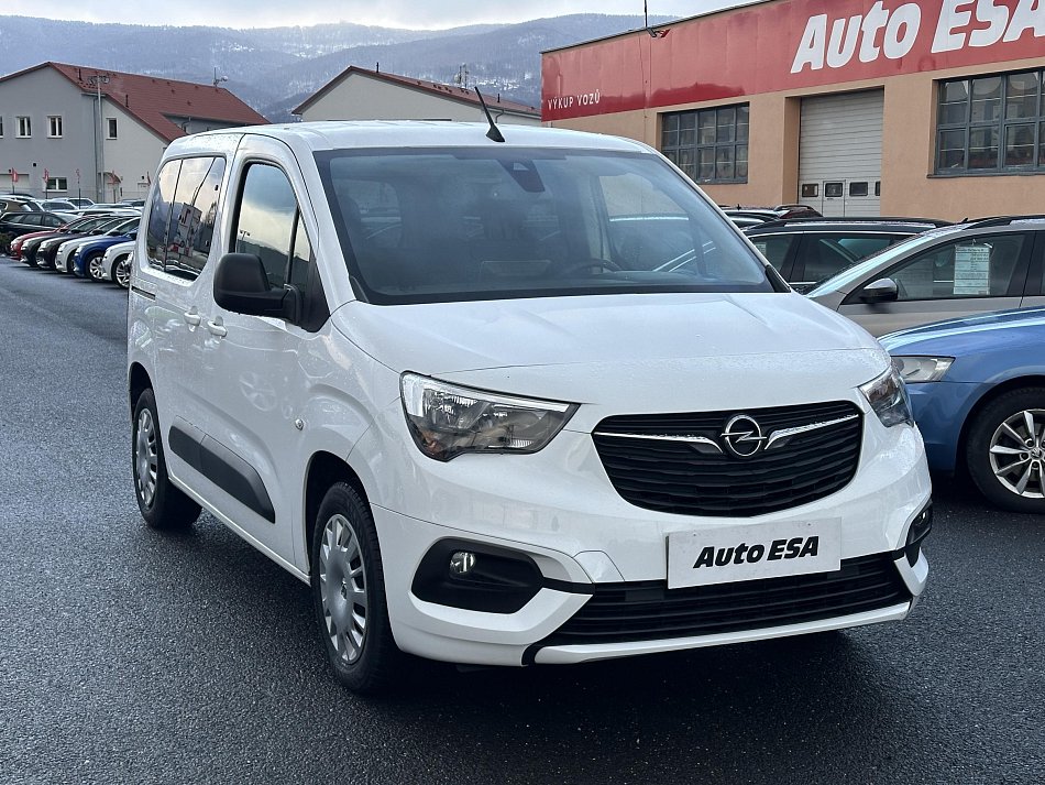 Opel Combo 1.2T 