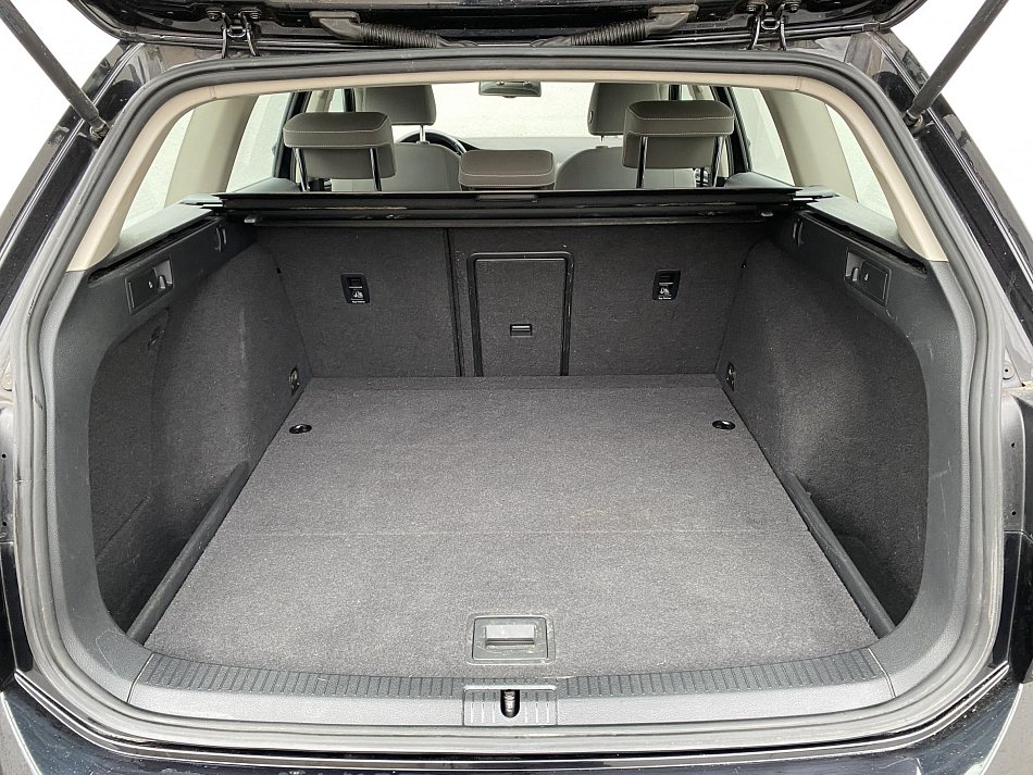 Volkswagen Golf 1.4TSi Highline