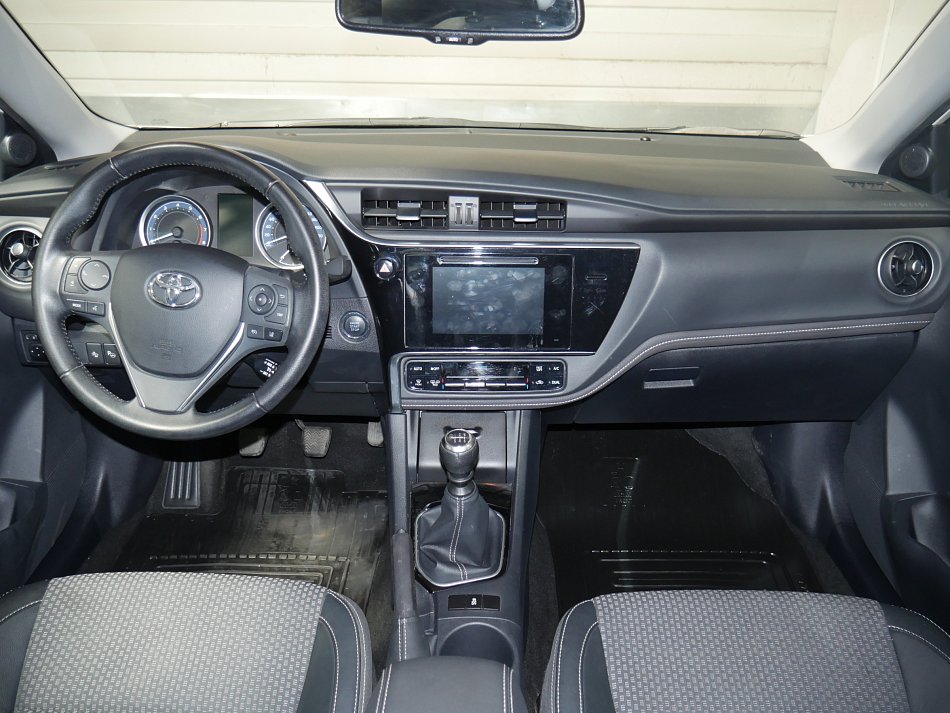 Toyota Corolla 1.6i 