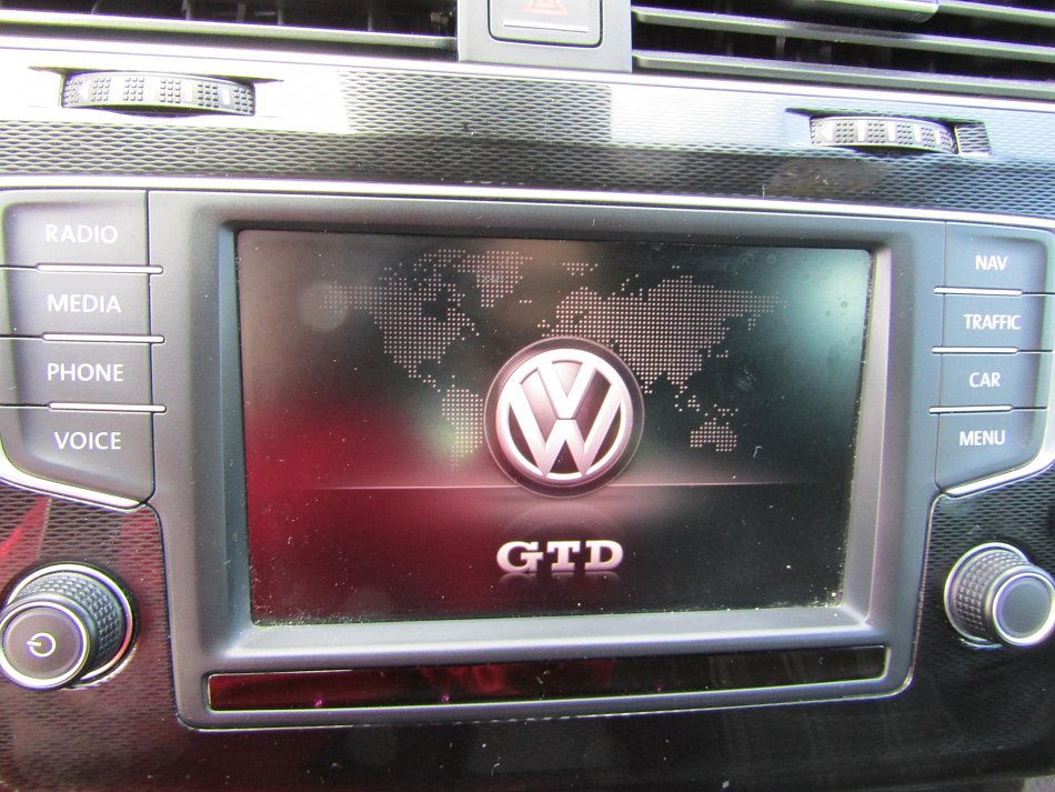 Volkswagen Golf 2.0 TDi 