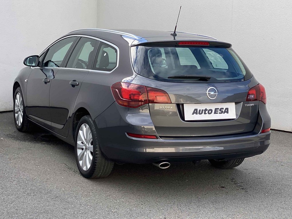 Opel Astra 1.4T  Sports tourer