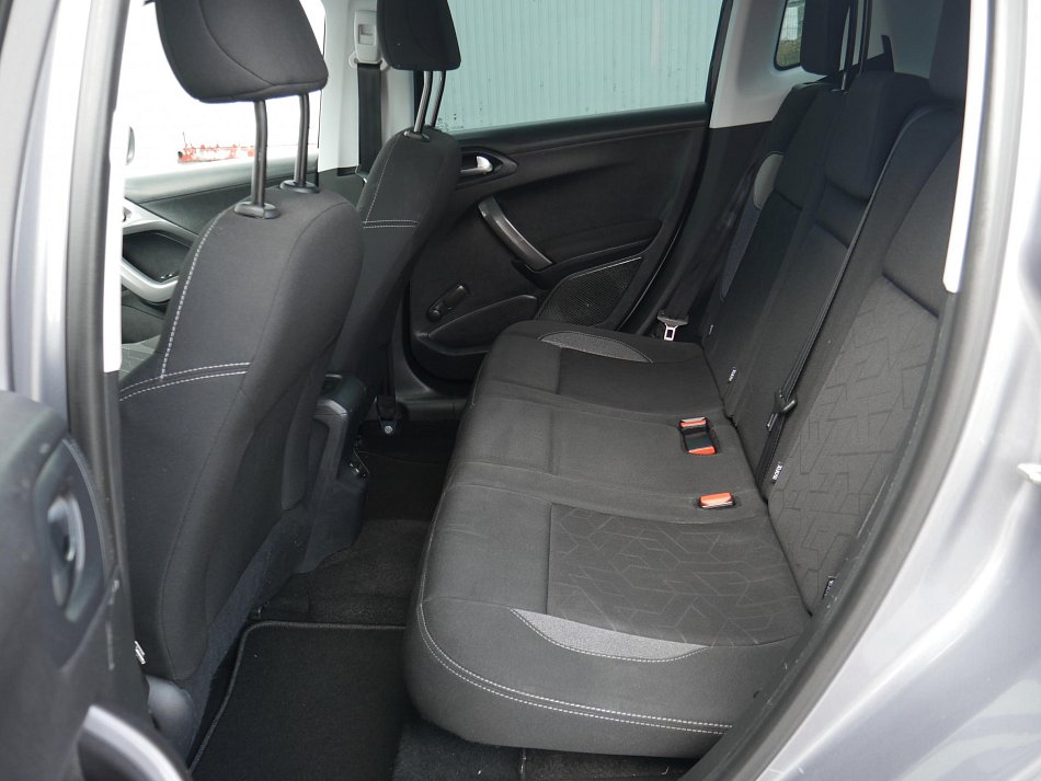 Peugeot 2008 1.2 PT Access