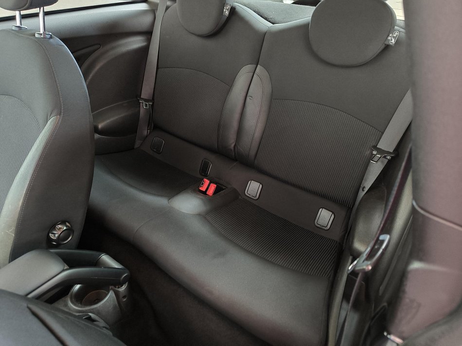 Mini Cooper 1.6 i 