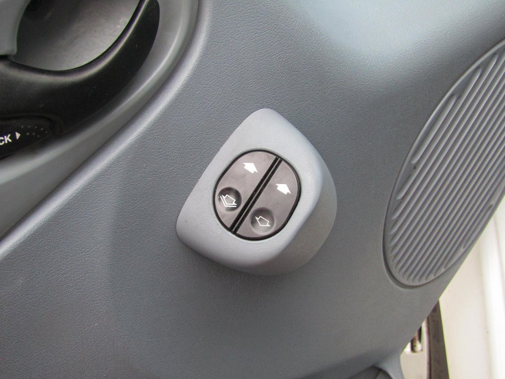 Ford Transit 2.2TDCI Trend L3H2 5míst