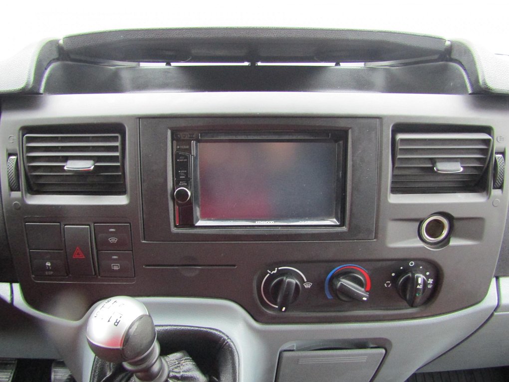 Ford Transit 2.2TDCI Trend L3H2 5míst